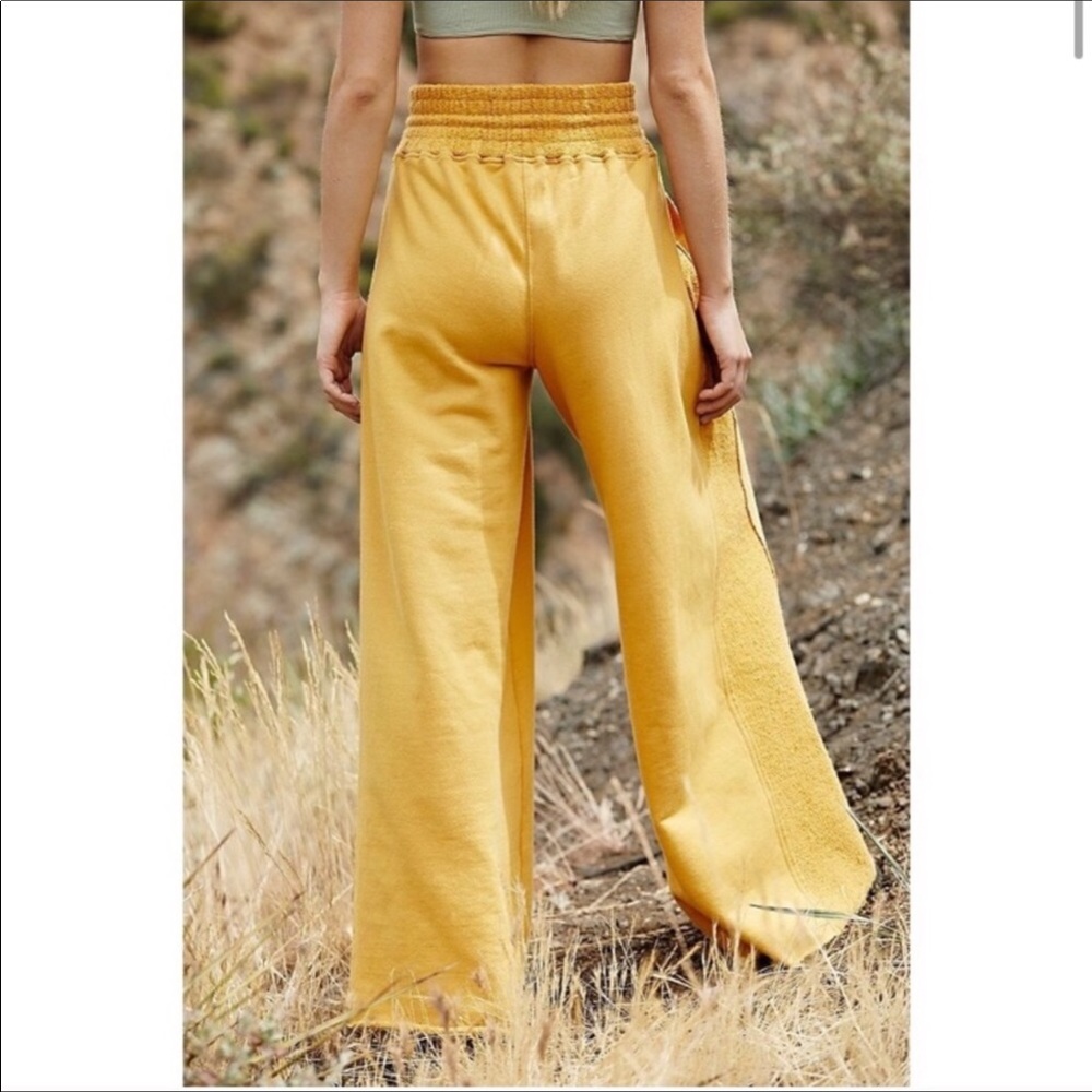 FREE PEOPLE Movement Upbeat Wide Leg Meadowsweet M - Picture 4 of 14